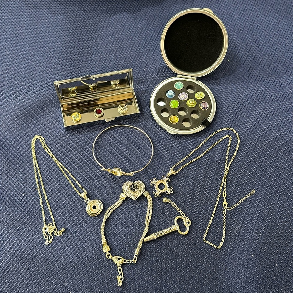 Lottie Dotties set